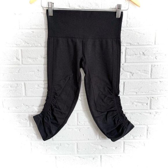 Lululemon In The Flow Crop II Heathered Deep Coal Size 2 - Picture 1 of 4